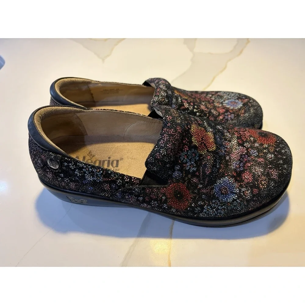 Alegria KEL-323 Women Black Floral Leather Slip-On Shoes Clogs Size 39 /US 8.5-9